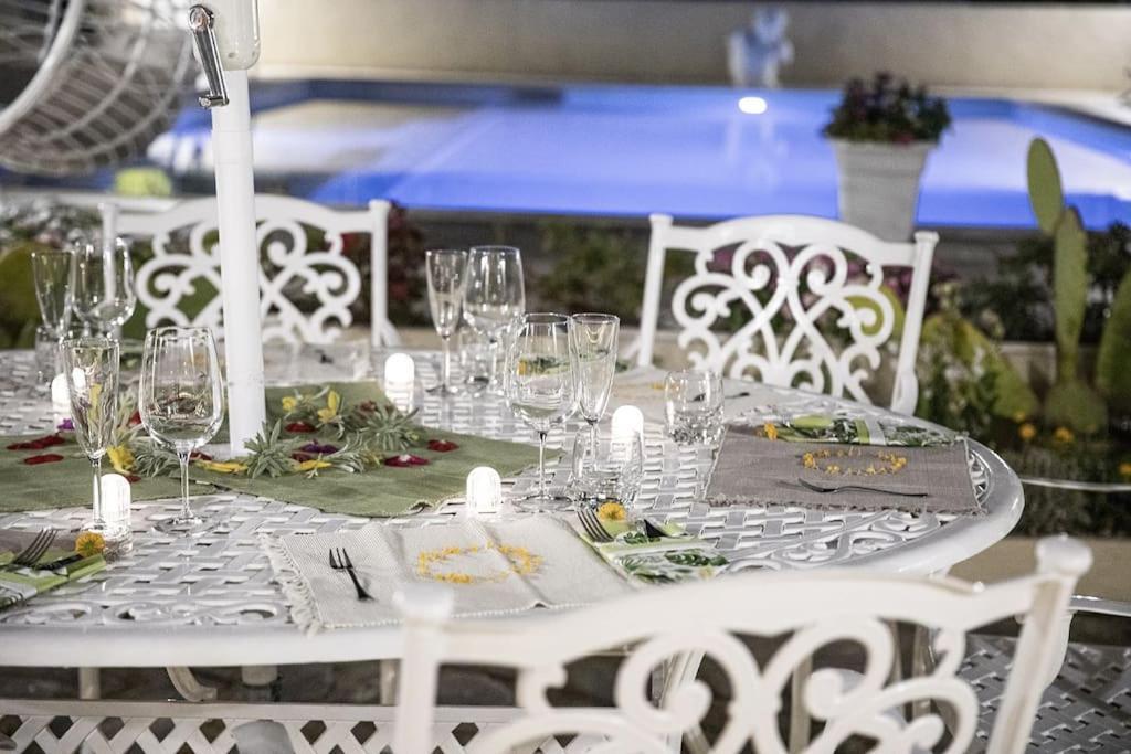 Villa Laoconte Piscina, Jacuzzi E Biliardo Canicattì Kültér fotó