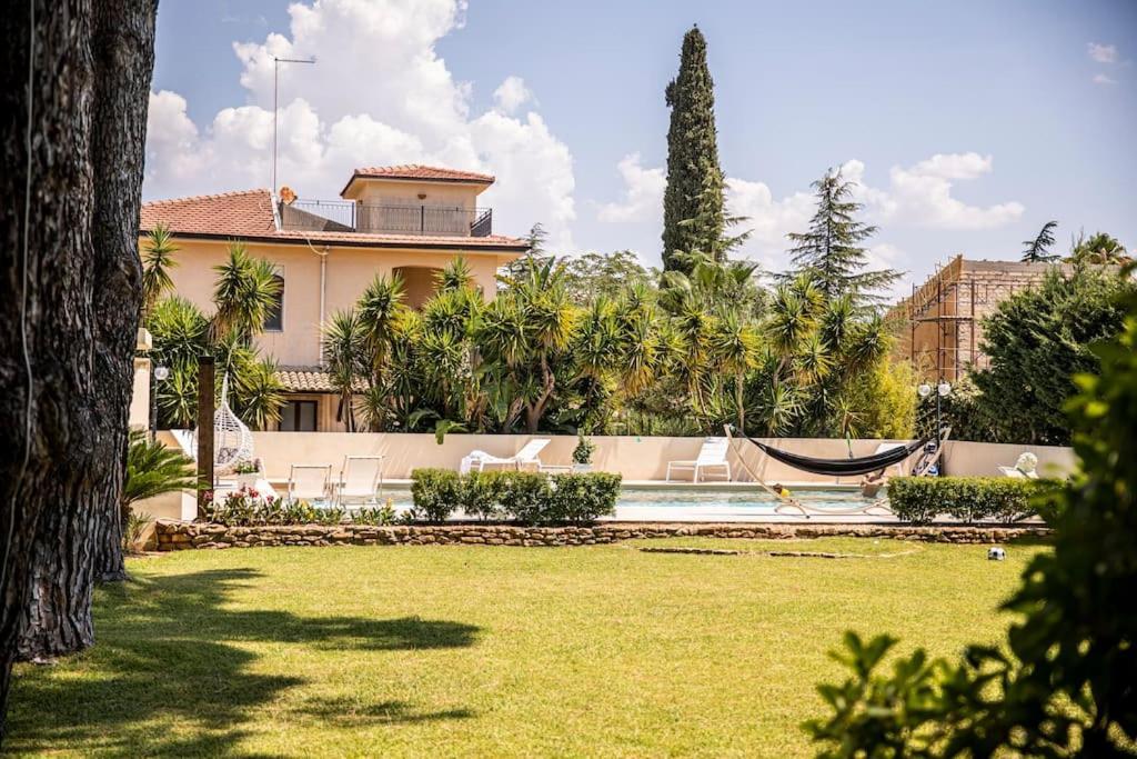 Villa Laoconte Piscina, Jacuzzi E Biliardo Canicattì Kültér fotó